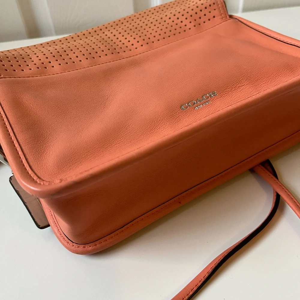 Coach‎ Bag - Picture 7 of 16